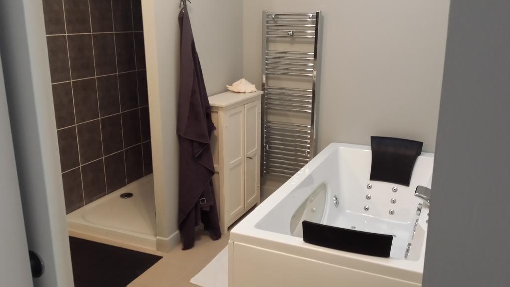 Le Clos Du Presbytere Puisseguin Værelse billede